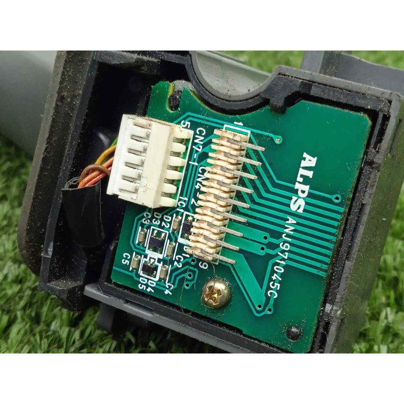 Recambio de mando limpia para volvo xc70 2.4 20v turbo cat referencia OEM IAM   LIMPIA. TRASERO