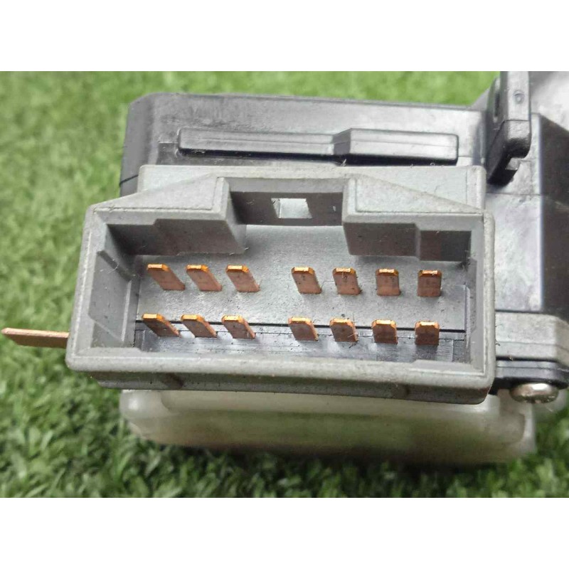 Recambio de mando limpia para hyundai tucson (jm) 2.0 crdi cat referencia OEM IAM 621W05200  