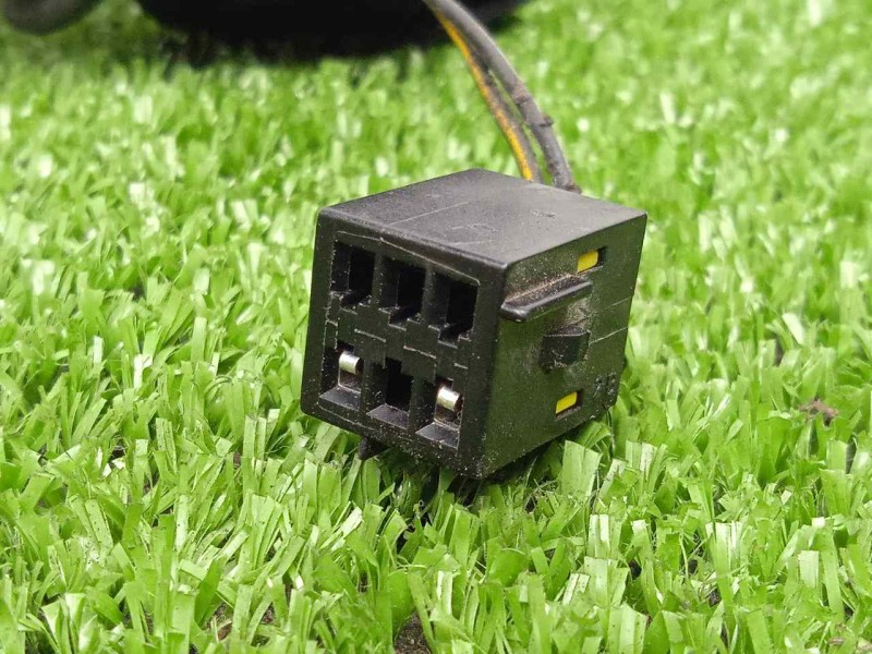 Recambio de mando limpia para opel omega b 2.0 dti referencia OEM IAM   