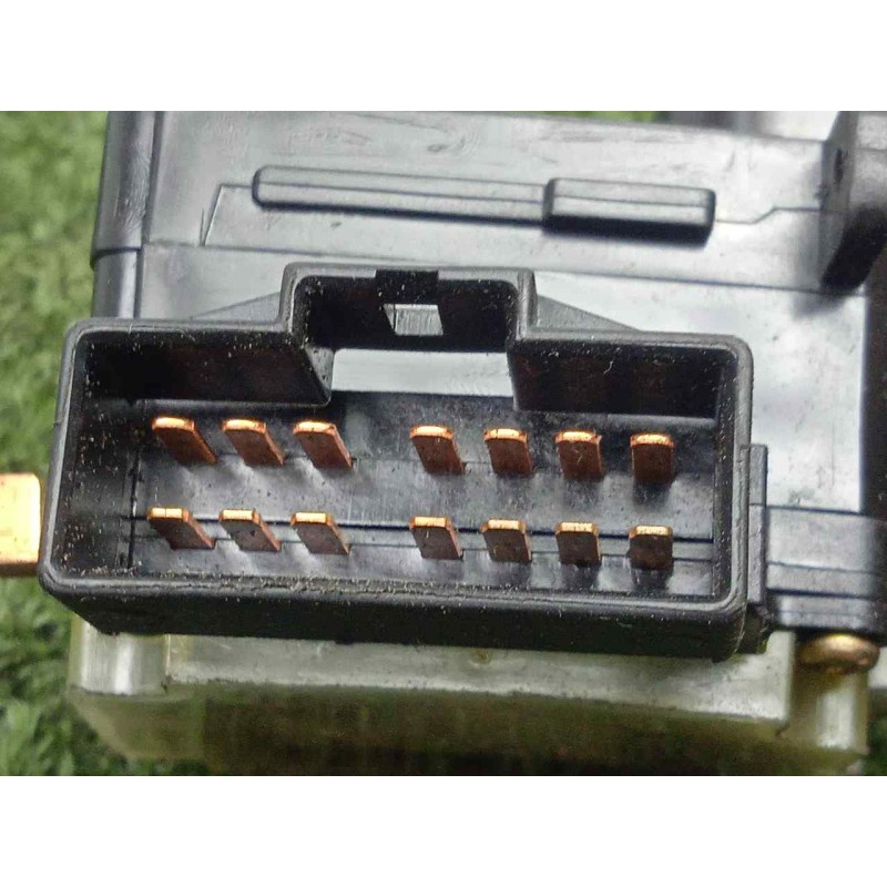 Recambio de mando limpia para ssangyong rodius 2.7 turbodiesel cat referencia OEM IAM 8592208050 14.PINES 