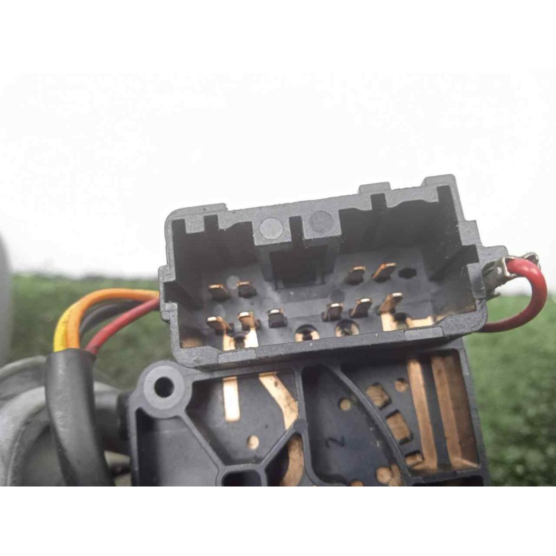 Recambio de mando limpia para volvo v40 familiar 1.9 diesel cat referencia OEM IAM 30613553  