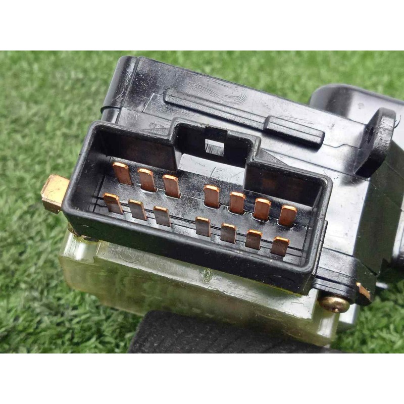 Recambio de mando limpia para ssangyong rexton 2.9 turbodiesel cat referencia OEM IAM   
