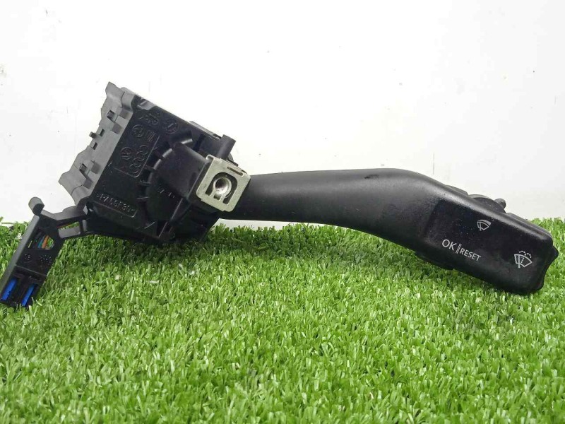 Recambio de mando limpia para skoda octavia berlina (1z3) 1.9 tdi referencia OEM IAM 1K0953519C  