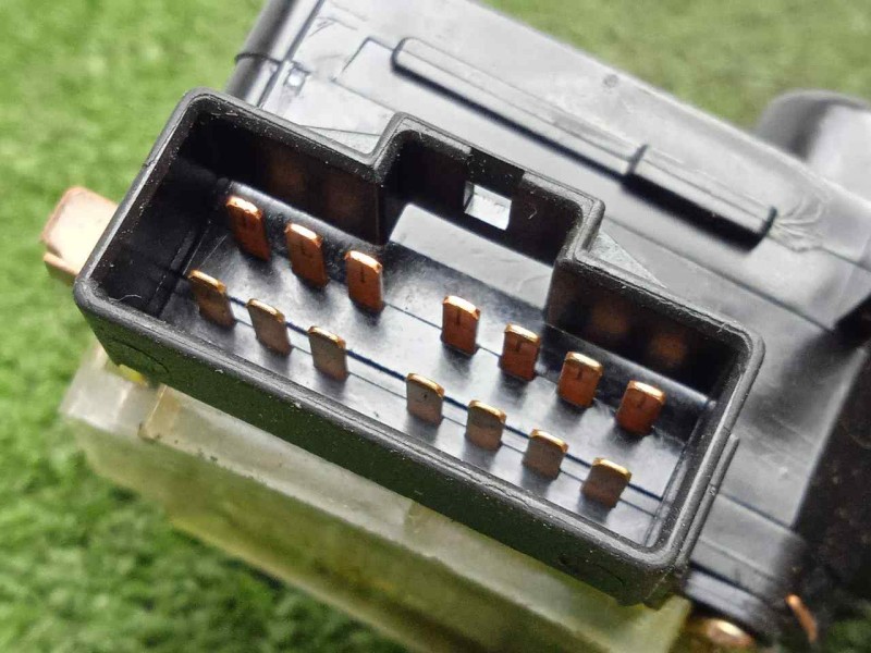 Recambio de mando limpia para ssangyong rexton 2.7 turbodiesel cat referencia OEM IAM   
