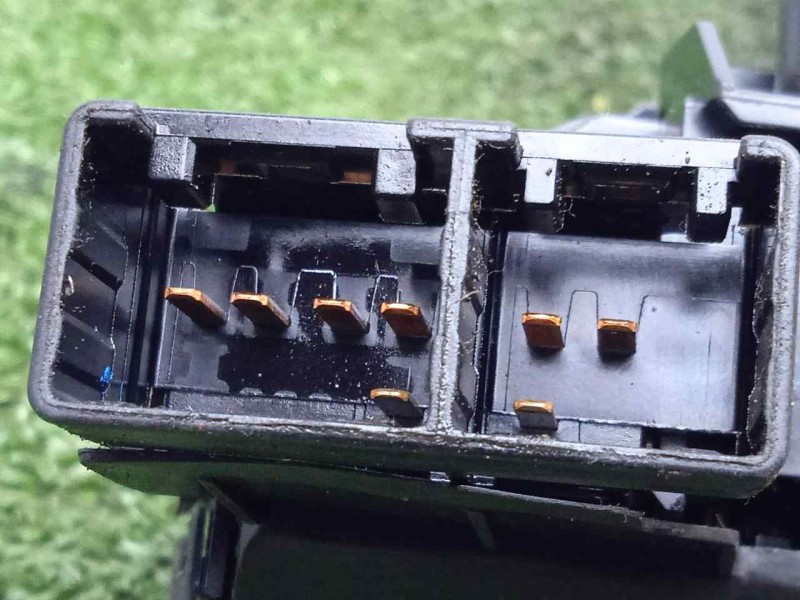 Recambio de mando limpia para peugeot 107 1.0 cat (384f) referencia OEM IAM 6239SA  