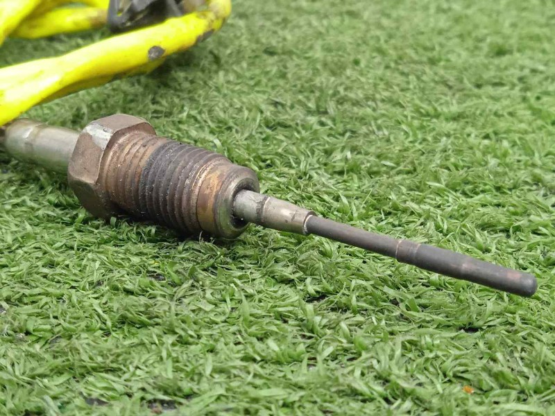 Recambio de sonda lambda para iveco daily furgón 2.3 diesel cat referencia OEM IAM 5801856537 2.CABLES 