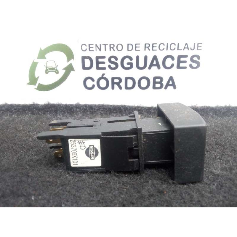 Recambio de interruptor para nissan atleon referencia OEM IAM 253709X101 LUZ.ANTINIEBLA 