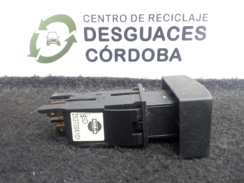Recambio de interruptor para nissan atleon referencia OEM IAM 253709X101 LUZ.ANTINIEBLA 