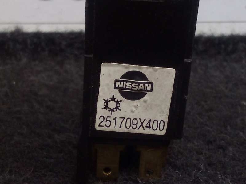 Recambio de interruptor para nissan atleon referencia OEM IAM 251709X400 A/C 