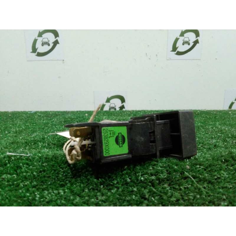 Recambio de interruptor para nissan atleon 165.75 (6.0 td) referencia OEM IAM 253829X00  