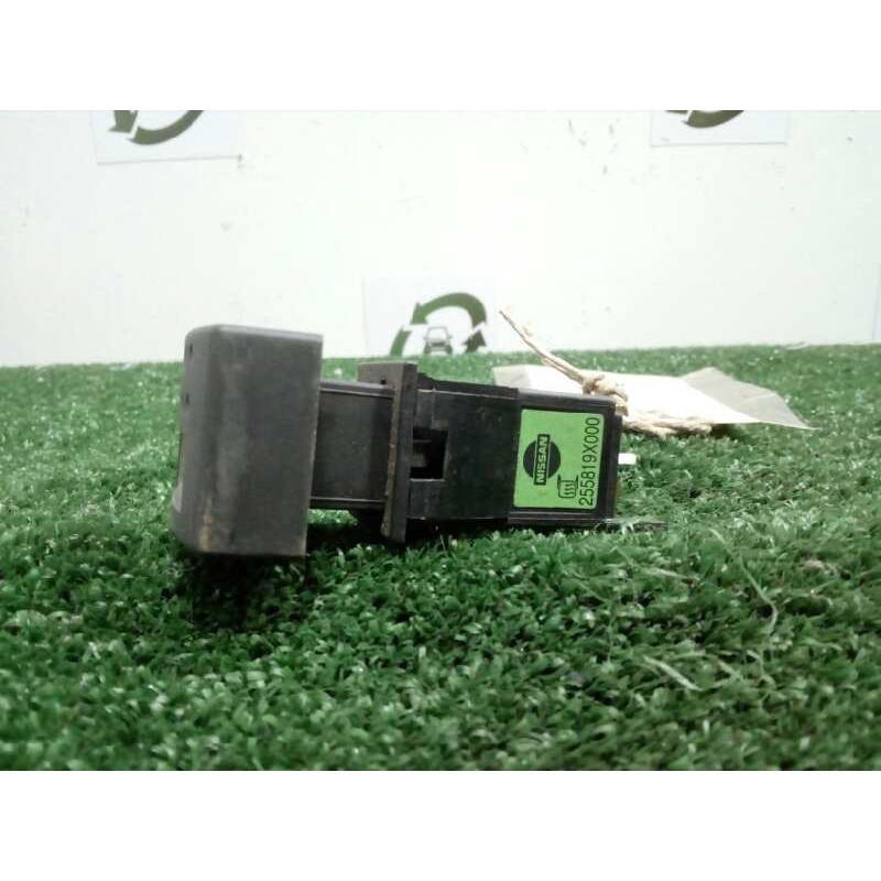 Recambio de interruptor para nissan atleon 165.75 (6.0 td) referencia OEM IAM 255819X000  