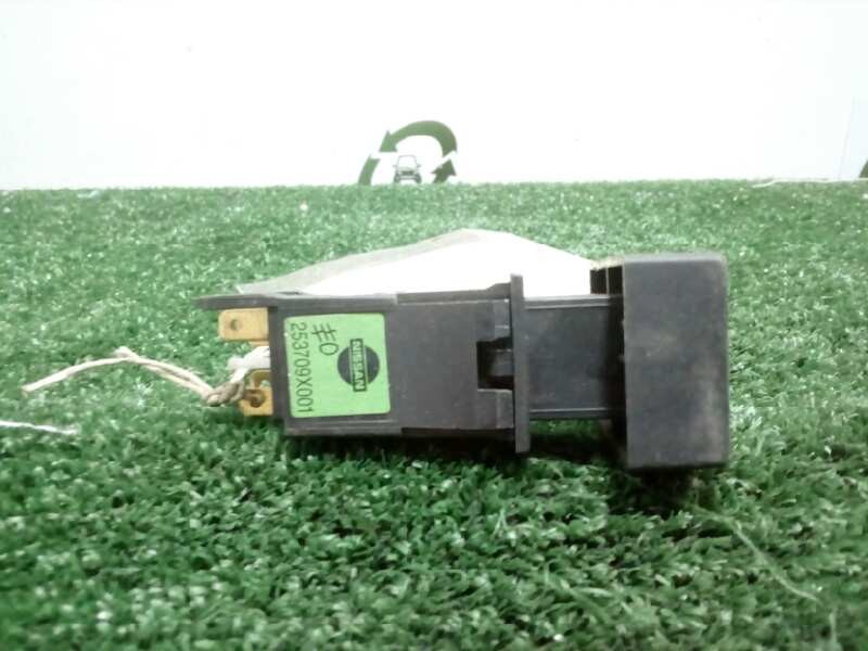 Recambio de interruptor para nissan atleon 165.75 (6.0 td) referencia OEM IAM   