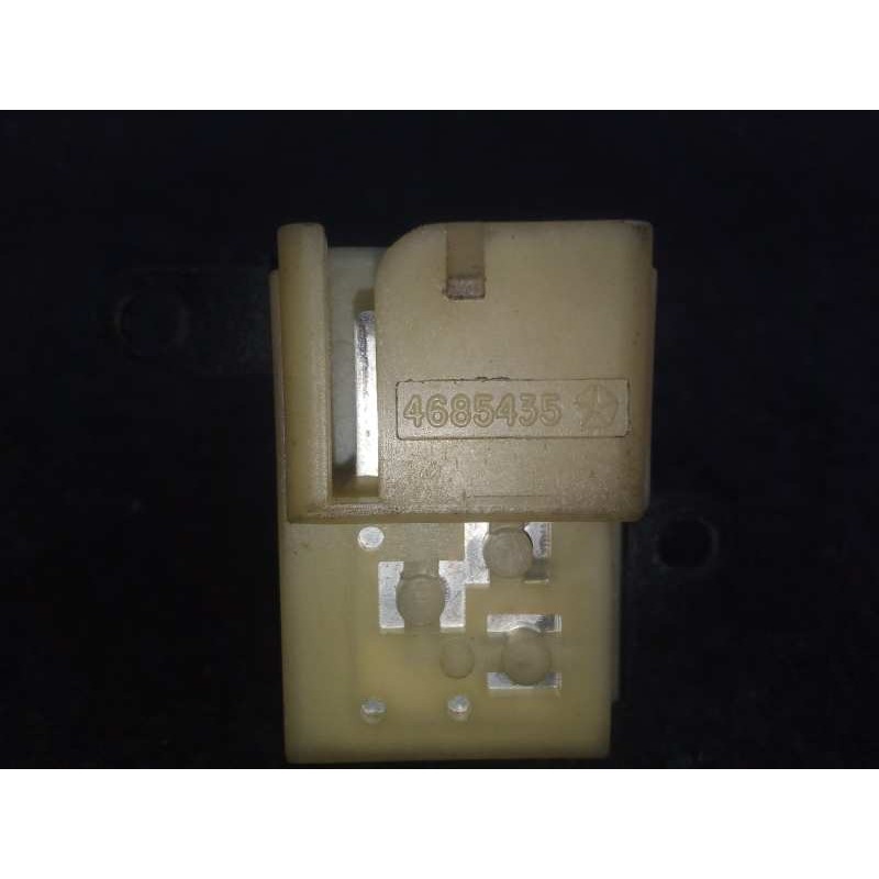 Recambio de interruptor para chrysler voyager (gs) 2.4 cat referencia OEM IAM 4685435 3.PINES 