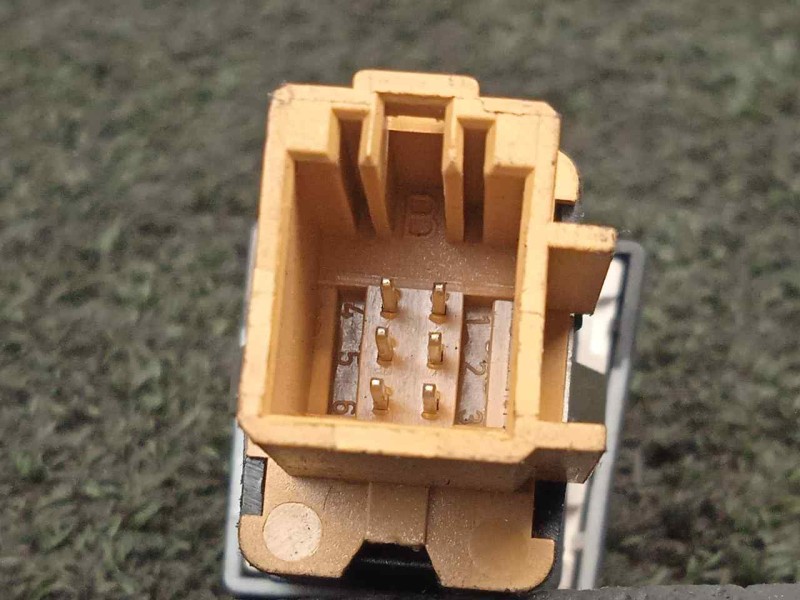 Recambio de interruptor para volkswagen passat berlina (3c2) 2.0 tdi referencia OEM IAM 3C0927227A 6.PINES 