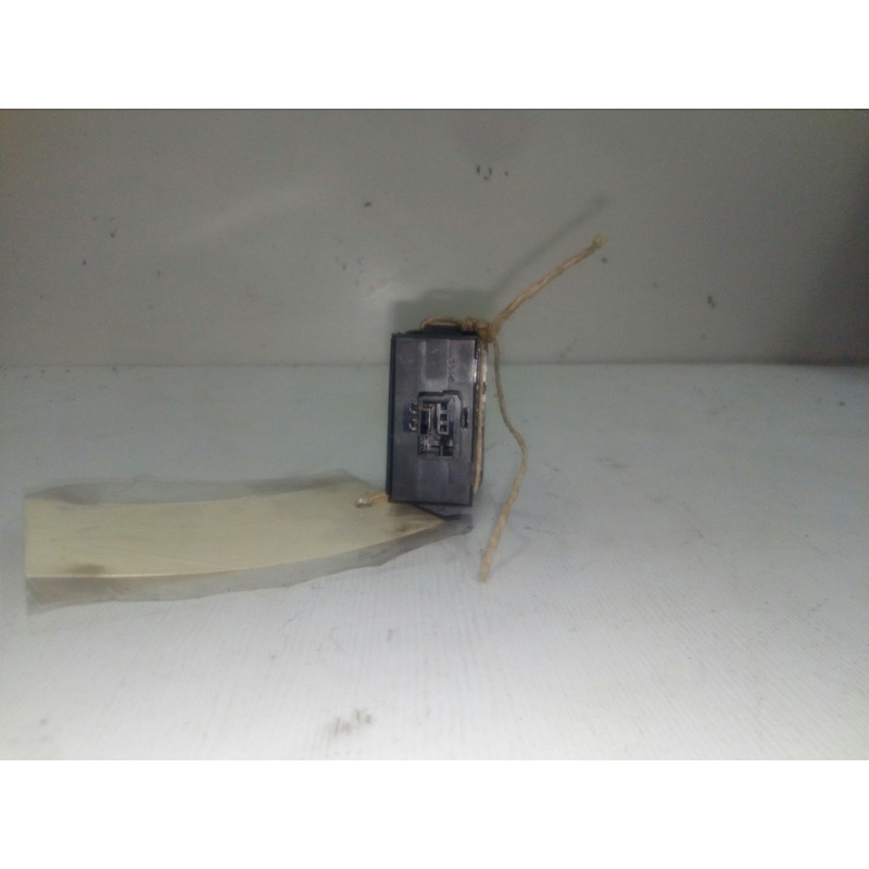 Recambio de interruptor para citroën c3 1.1 referencia OEM IAM 96661868XT  