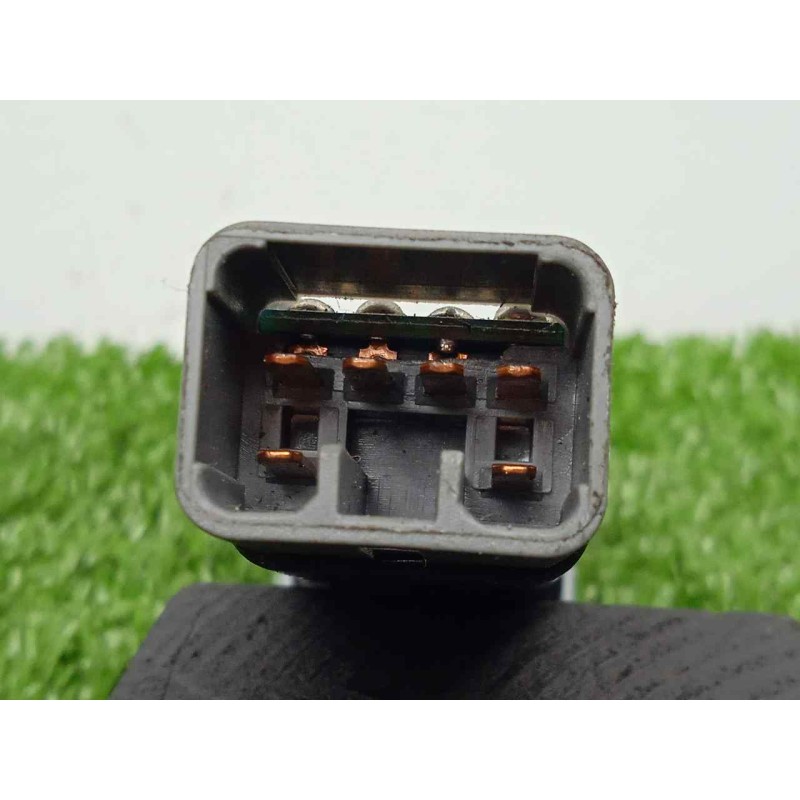 Recambio de interruptor para hyundai i30cw 1.6 crdi cat referencia OEM IAM 933902R100-202002962 6.PINES 