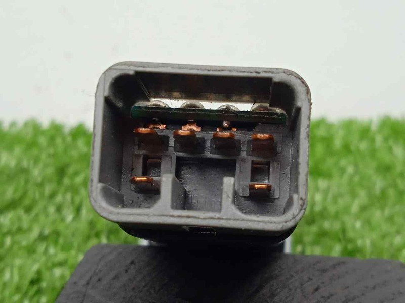 Recambio de interruptor para hyundai i30cw 1.6 crdi cat referencia OEM IAM 933902R100-202002962 6.PINES 