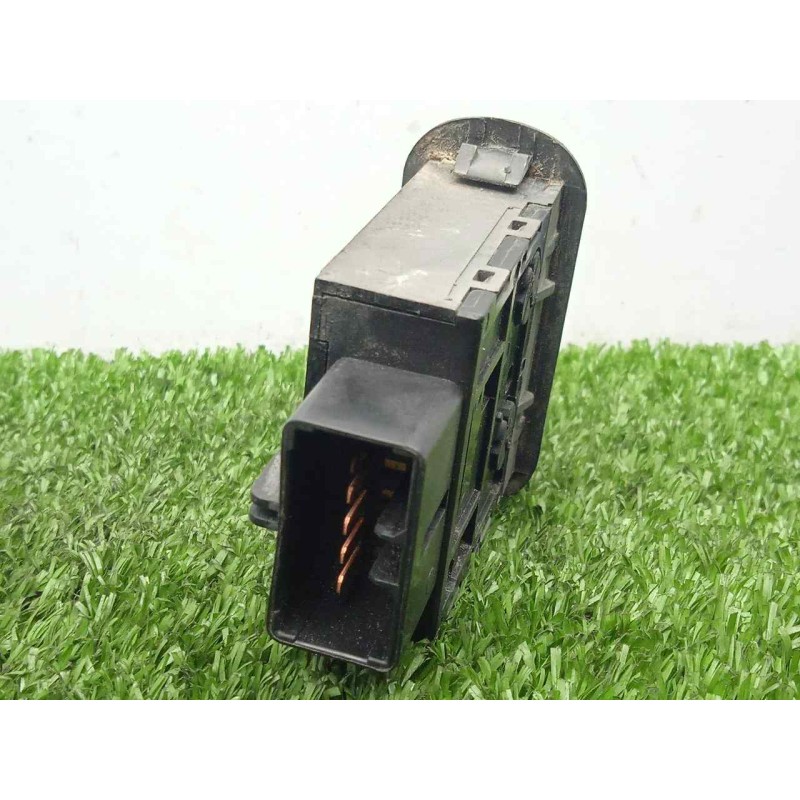 Recambio de interruptor para kia sorento 2.5 crdi cat referencia OEM IAM 965503E000  