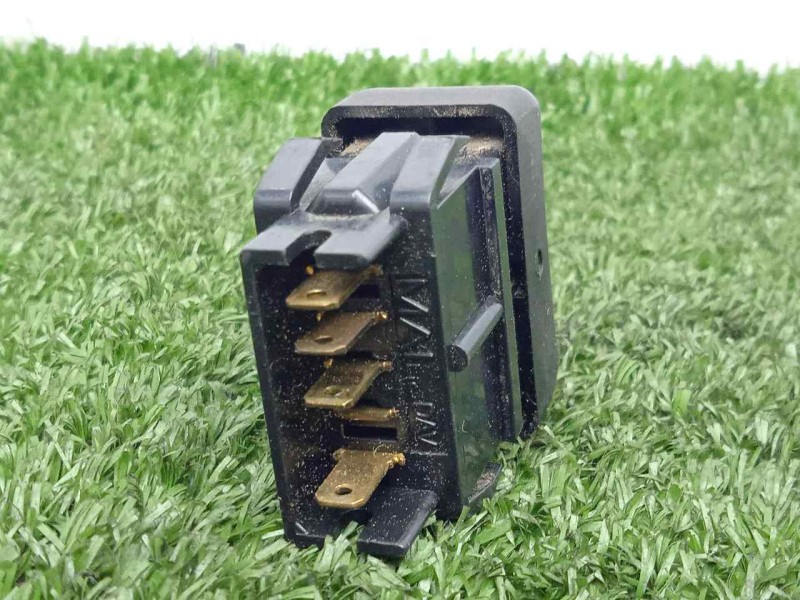 Recambio de interruptor para nissan trade 2.8d referencia OEM IAM  4.PINES 