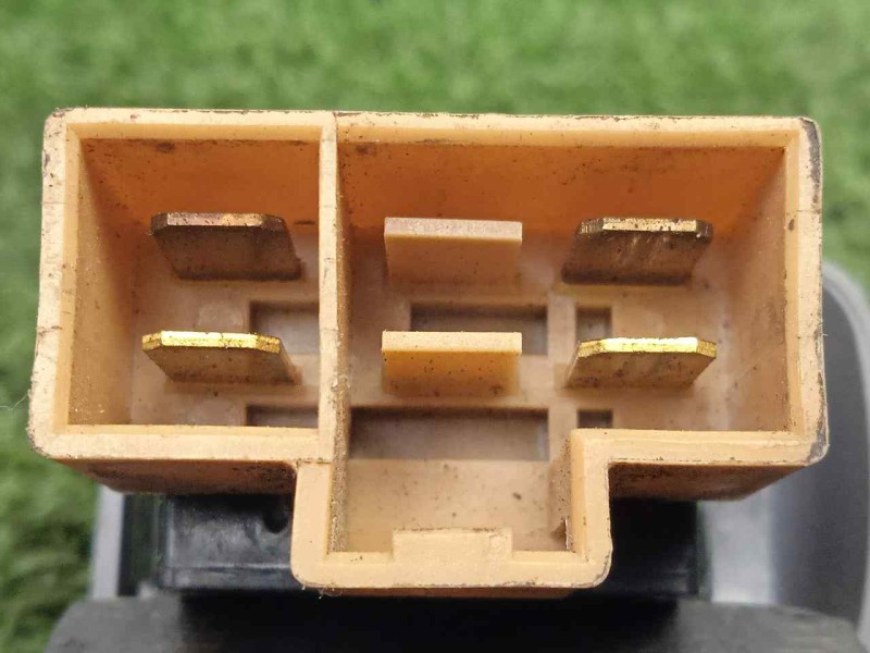 Recambio de interruptor para nissan cabstar - e 3.0 td 110 referencia OEM IAM  NIEBLA 