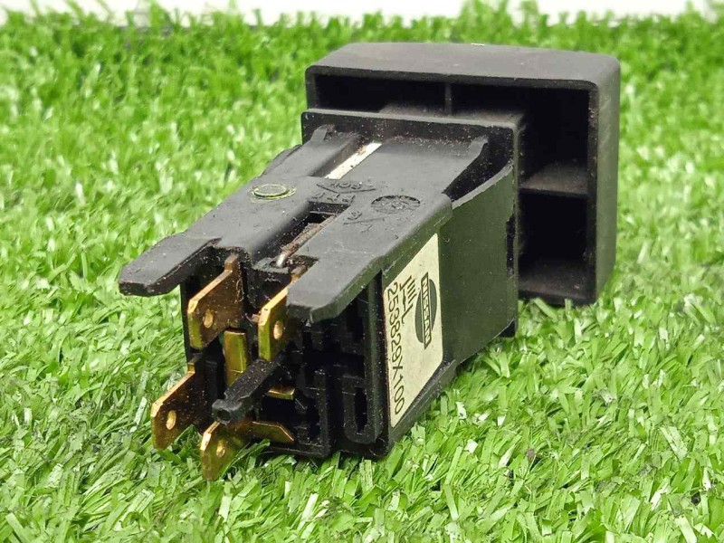 Recambio de interruptor para nissan atleon 3.0 d referencia OEM IAM 253829X100 4.PINES 