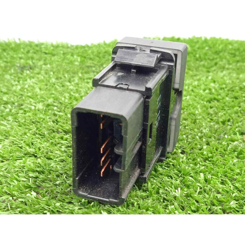 Recambio de interruptor para ssangyong rodius 2.7 turbodiesel cat referencia OEM IAM SINREFERENCIA  5.PINES