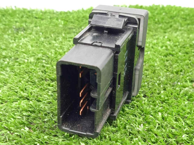 Recambio de interruptor para ssangyong rodius 2.7 turbodiesel cat referencia OEM IAM SINREFERENCIA  5.PINES