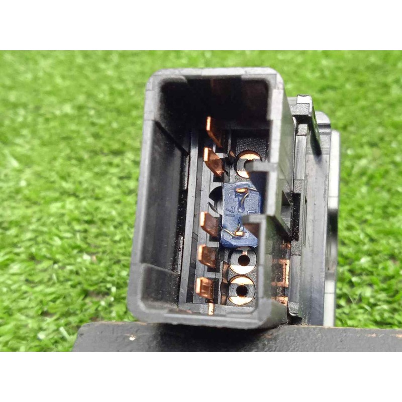 Recambio de interruptor para ssangyong rodius 2.7 turbodiesel cat referencia OEM IAM SINREFERENCIA  5.PINES