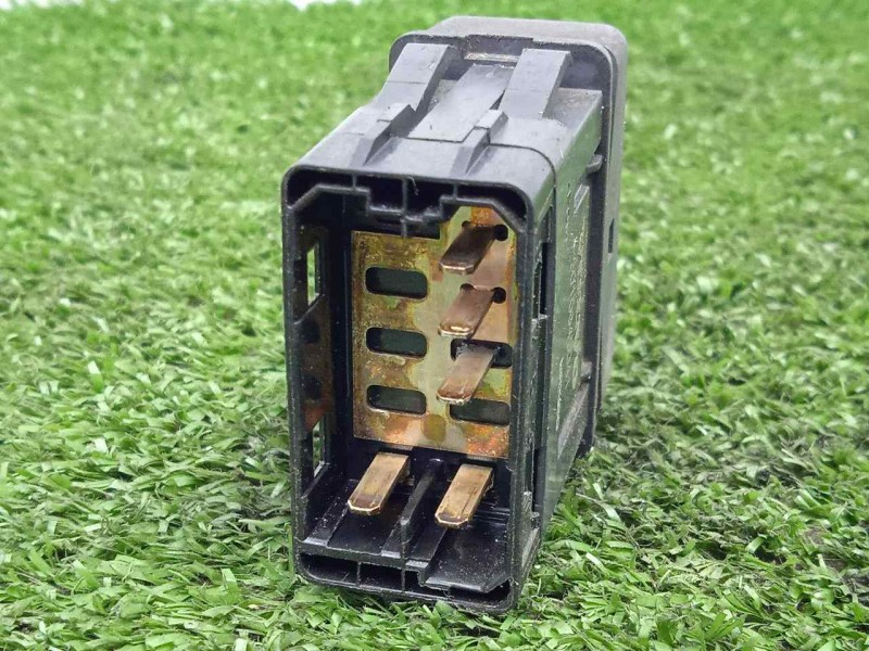 Recambio de interruptor para volvo fl xxx 7.2 diesel referencia OEM IAM 5010645041  