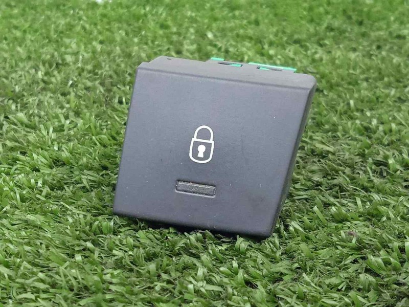 Recambio de interruptor para peugeot 508 2.0 16v hdi fap referencia OEM IAM 96770413ZE 6.PINES 