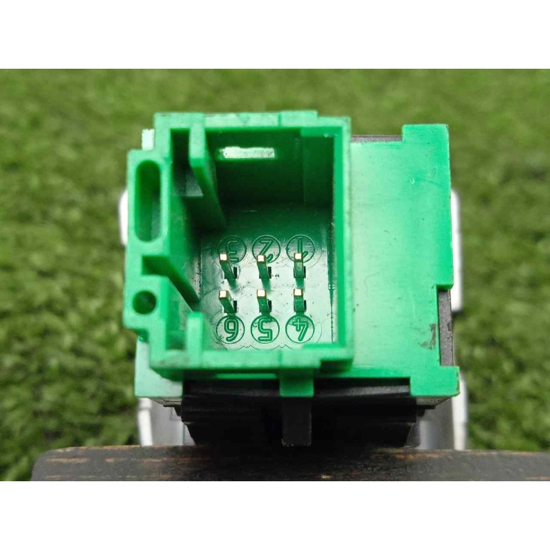 Recambio de interruptor para peugeot 508 2.0 16v hdi fap referencia OEM IAM 96770413ZE 6.PINES 