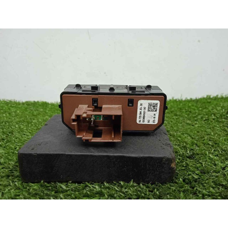 Recambio de interruptor para peugeot 508 2.0 16v hdi fap referencia OEM IAM 96770584ZD 4.PINES 