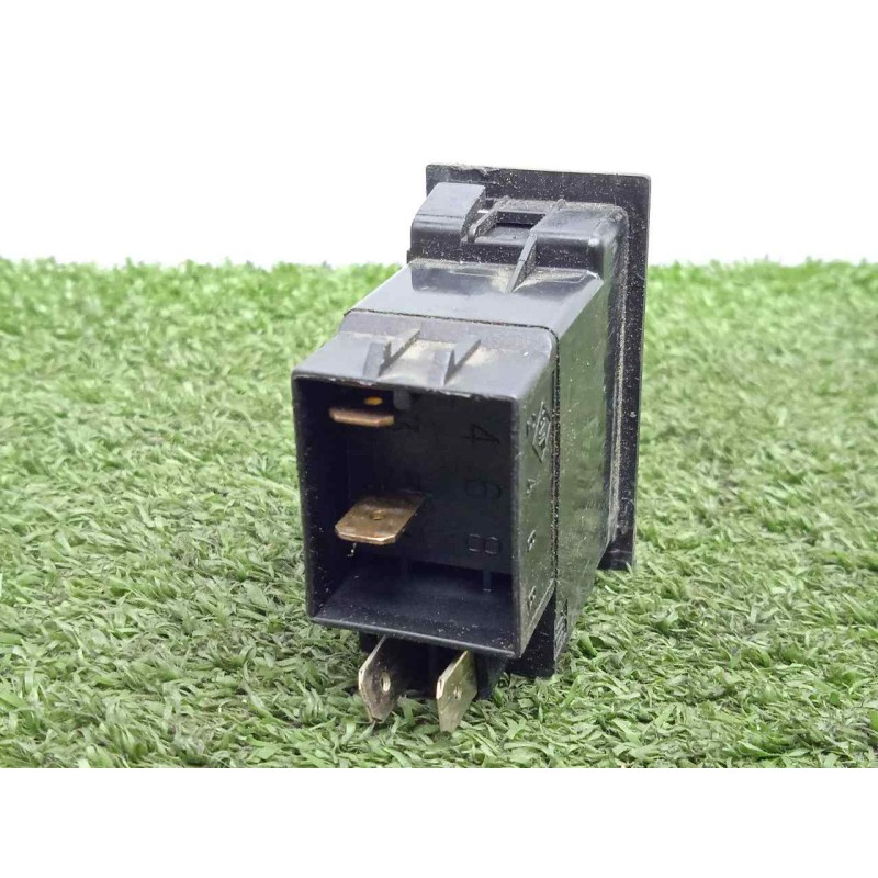 Recambio de interruptor para vehiculos fuera decreto ley caravana / remolque caravana referencia OEM IAM SINREFERENCIA  