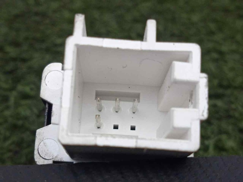 Recambio de interruptor para volkswagen passat berlina (3c2) 2.0 tdi referencia OEM IAM 3C0927117C  