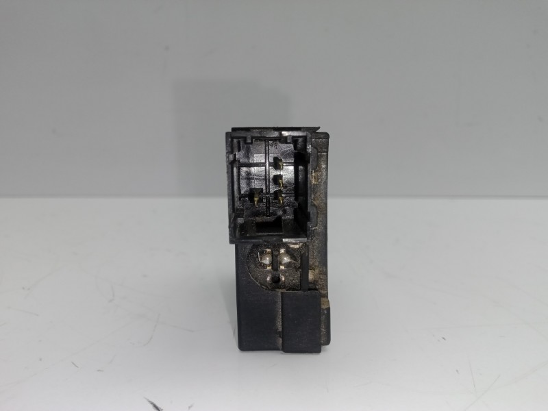 Recambio de interruptor para renault clio iii 1.2 referencia OEM IAM   