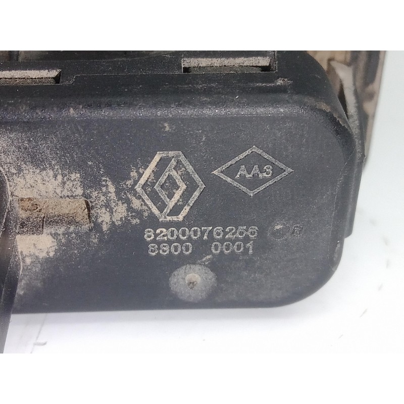 Recambio de interruptor para renault clio iii 1.2 referencia OEM IAM 8200076256 APERTURA.MALETERO 2.PINES