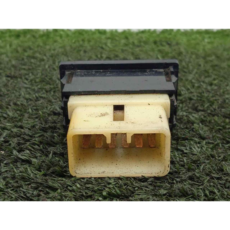 Recambio de interruptor para isuzu n-series npr / nqr 4.8 referencia OEM IAM 8972604011 REGULADOR.FAROS 