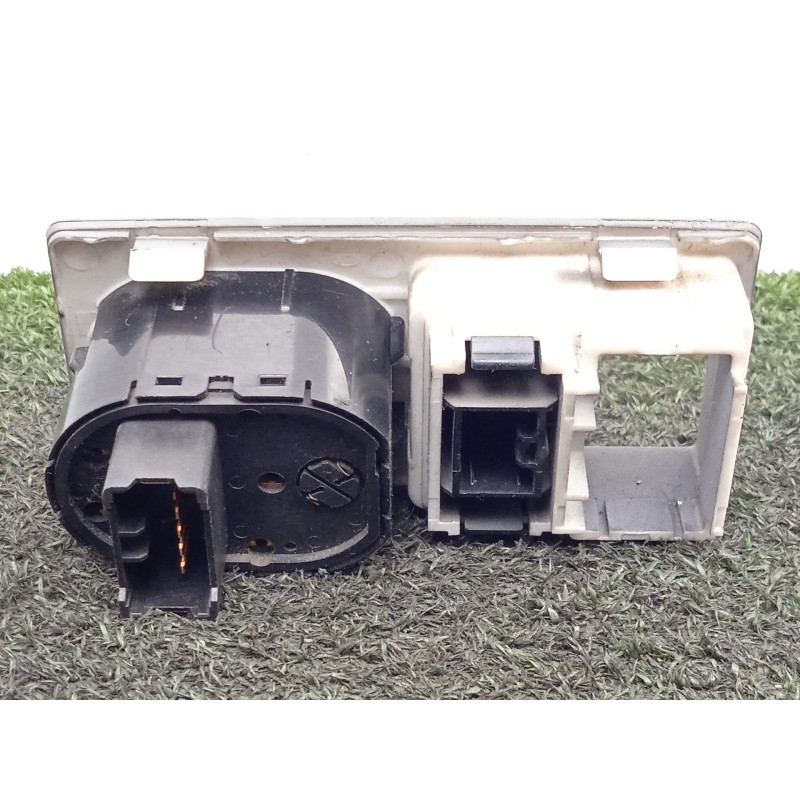 Recambio de interruptor para kia sorento 2.5 crdi cat referencia OEM IAM SINREFERENCIA  