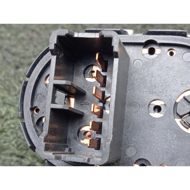 Recambio de interruptor para kia sorento 2.5 crdi cat referencia OEM IAM SINREFERENCIA  