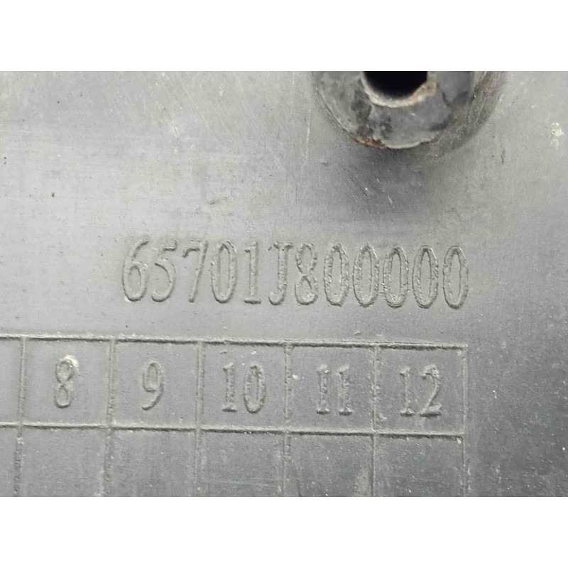 Recambio de carenado trasero para keeway rkv 125 c.c referencia OEM IAM ML65701J800000-65701J800000 POIRTAMATRICULAS 