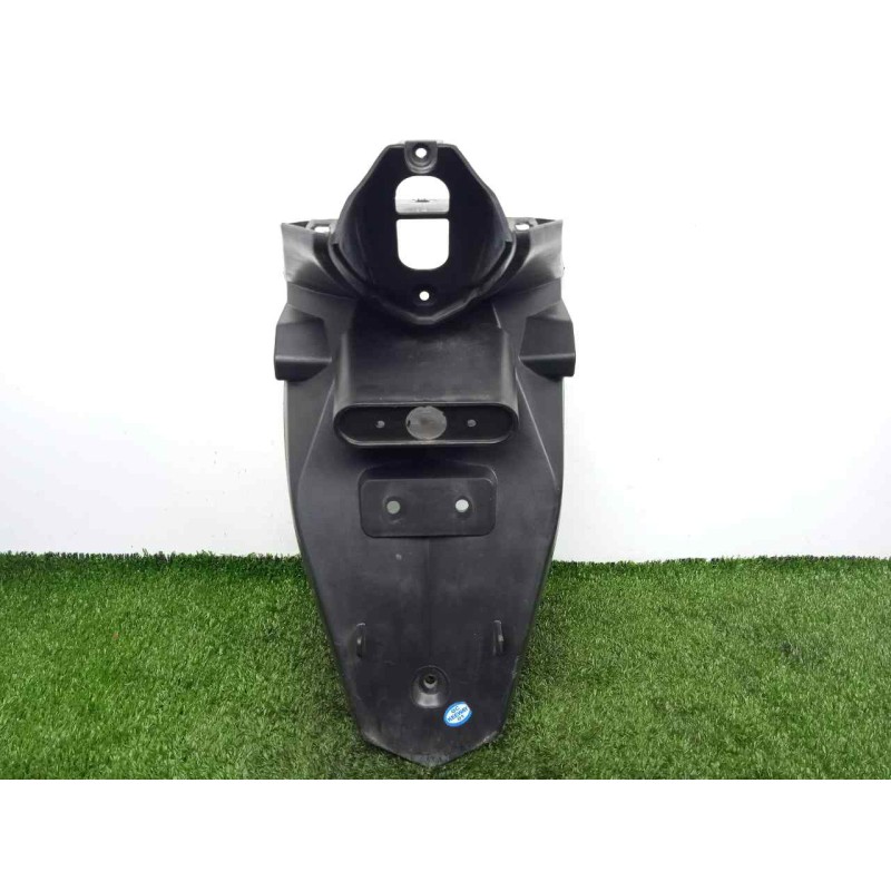 Recambio de carenado trasero para keeway rkv 125 c.c referencia OEM IAM ML65701J800000-65701J800000 POIRTAMATRICULAS 