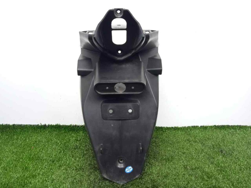 Recambio de carenado trasero para keeway rkv 125 c.c referencia OEM IAM ML65701J800000-65701J800000 POIRTAMATRICULAS 