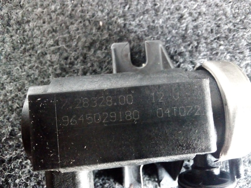 Recambio de valvula de vacio para citroën c2 1.4 hdi referencia OEM IAM 9645029180-72832800-04T072  