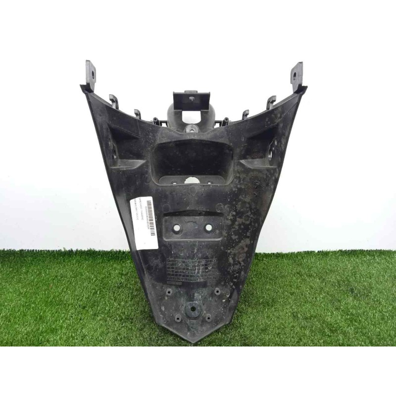 Recambio de carenado trasero para keeway rkv 125 c.c referencia OEM IAM ML65701J800000-65701J800000 POIRTAMATRICULAS 