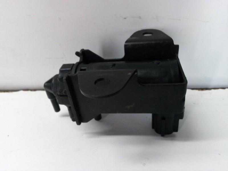 Recambio de valvula aire adicional para ford focus berlina (cap) 1.6 tdci cat referencia OEM IAM NOTIENEREFERENCIA NO TIENE REFE