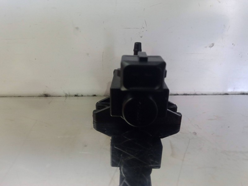 Recambio de valvula aire adicional para opel astra h ber. 1.7 16v cdti referencia OEM IAM 72244800  