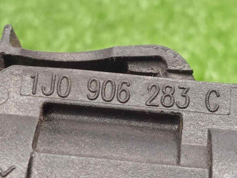 Recambio de valvula de vacio para seat leon (1m1) 1.9 tdi referencia OEM IAM 1J0906283C  