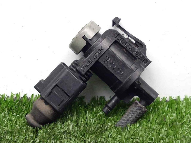 Recambio de valvula de vacio para audi a6 berlina (4b2) 2.5 v6 24v tdi referencia OEM IAM 1J0906283C  