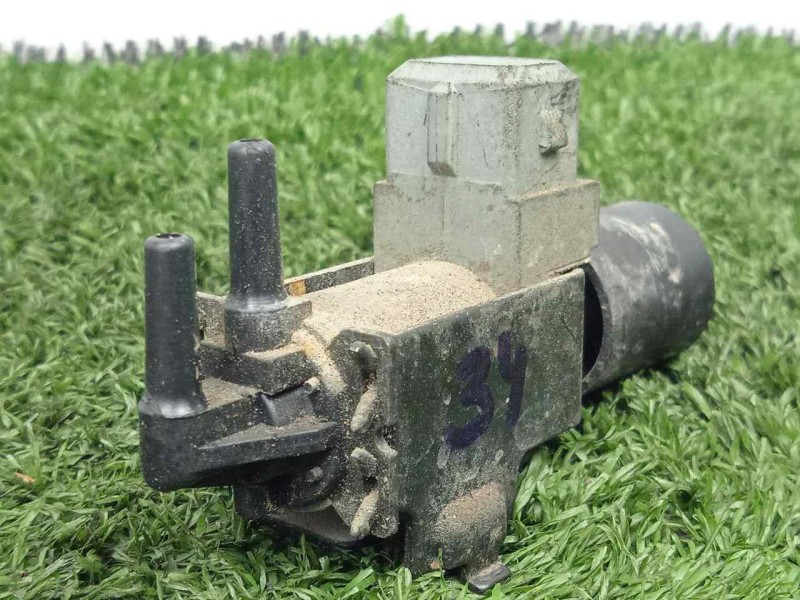 Recambio de valvula de vacio para opel monterey 3.0 dti cat referencia OEM IAM 8943860870  