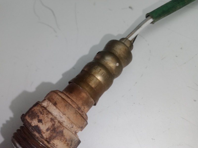 Recambio de sonda lambda para renault clio iii 1.2 referencia OEM IAM 7700274189 4.CABLES 